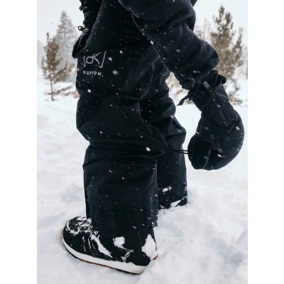 Burton Women's [ak] Gore-Tex 2L Kimmy Bib 吊帶款滑雪褲