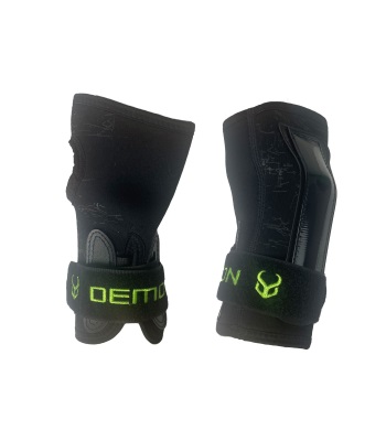 Demon Wrist Guard V2 護腕